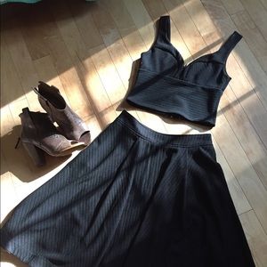 GUESS  A-line shirt and matching top